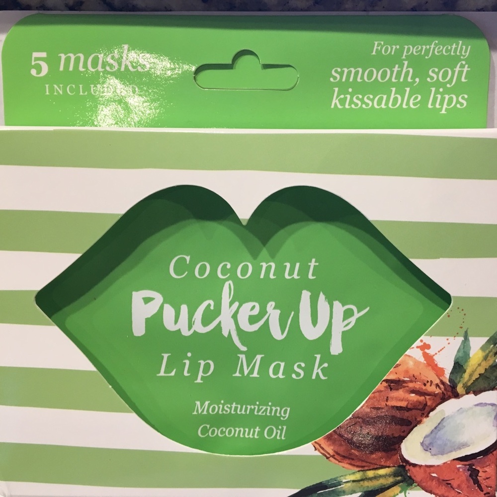 Pucker Up Coconut 便 Oil Moisturizing Lip Mask